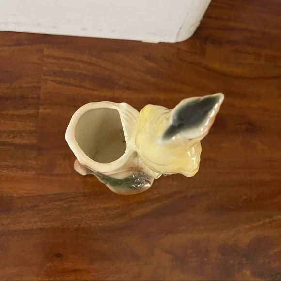 Vintage Royal Copley Planter Vase Figurine 6.5” Tall X 4” Wide - Picture 2 of 4